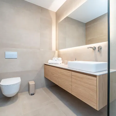 Opq Apartment *