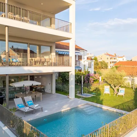 Opq Apartment *